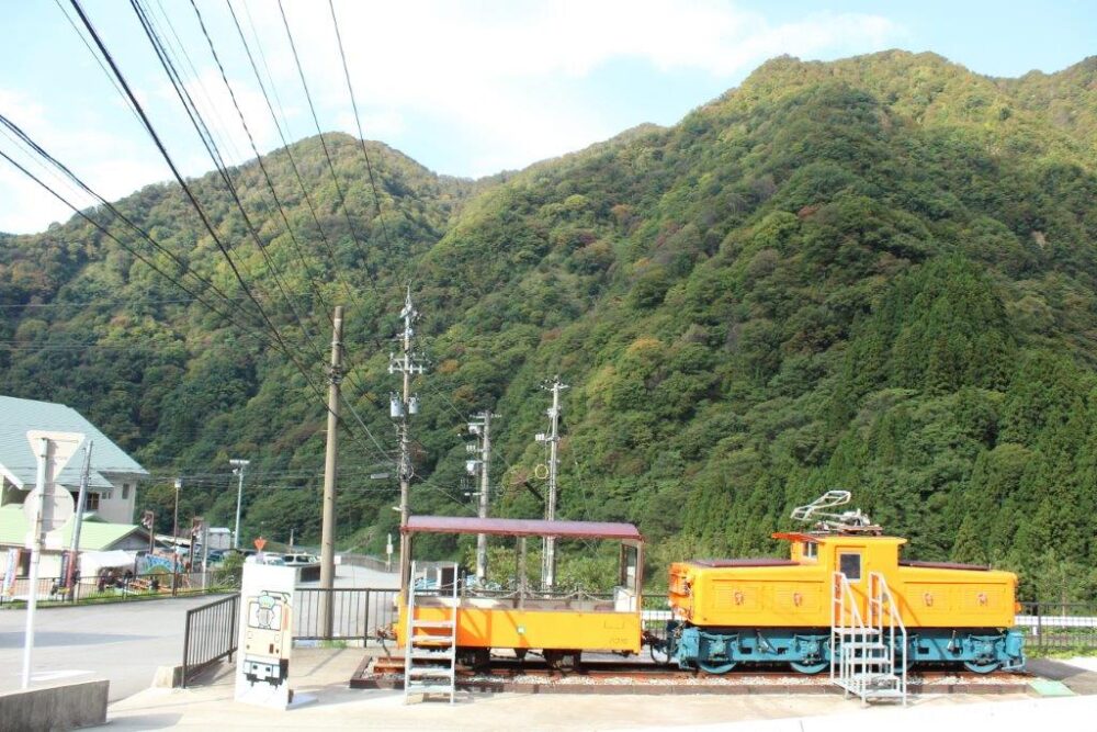 黒部渓谷トロッコ電車乗車記