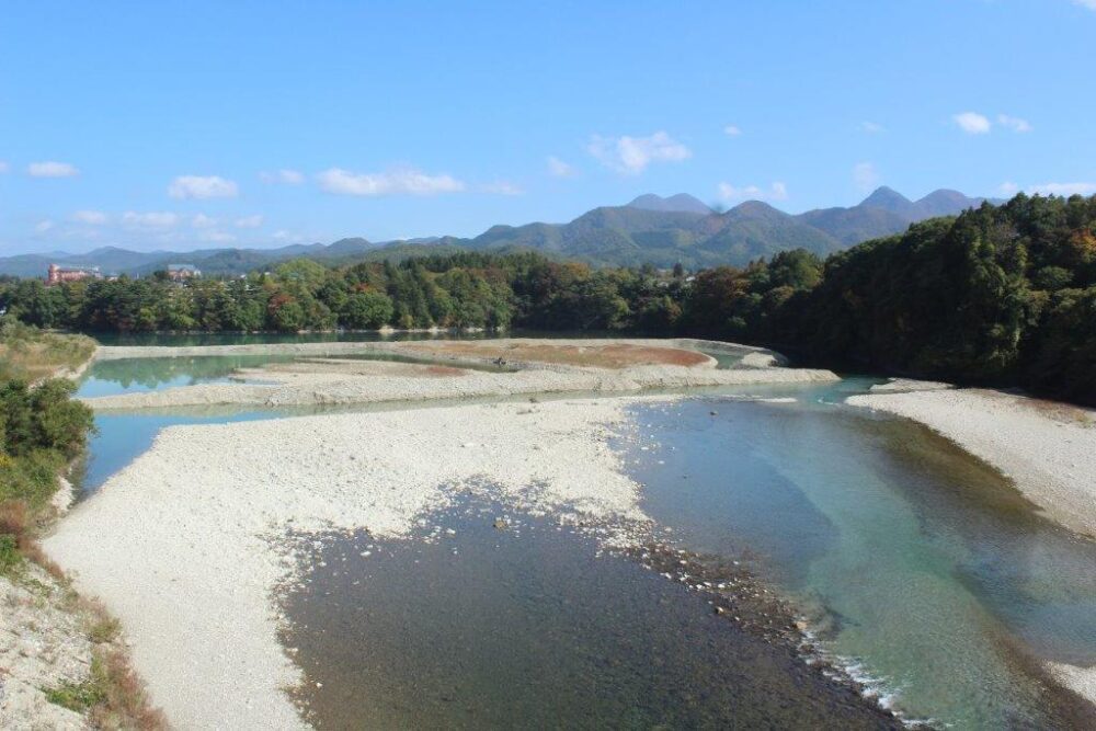 お座トロ展望列車車窓からの景色