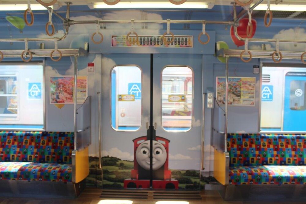 トーマスランド号車内