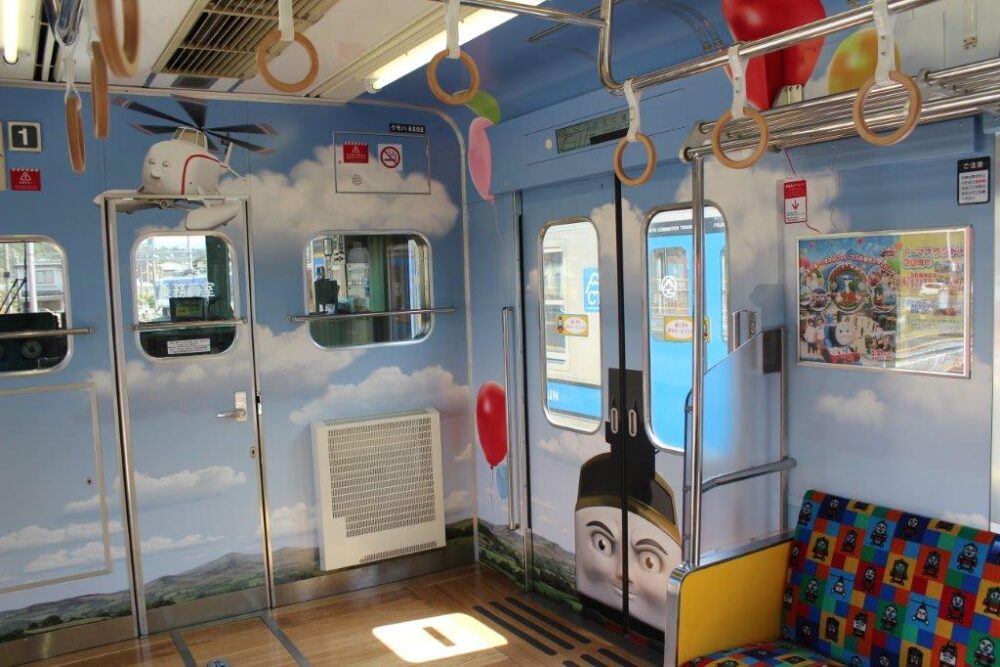 トーマスランド号車内