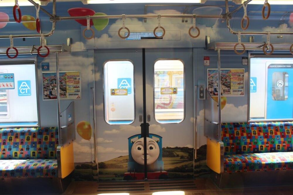 トーマスランド号車内