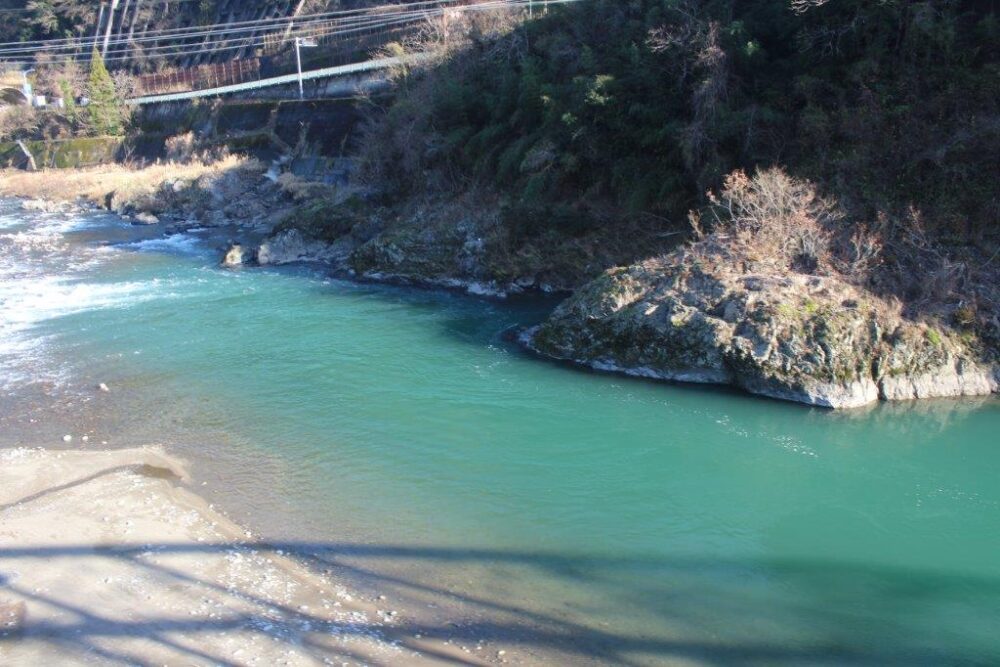ゆら~り眺めて清流列車車窓からの景色
