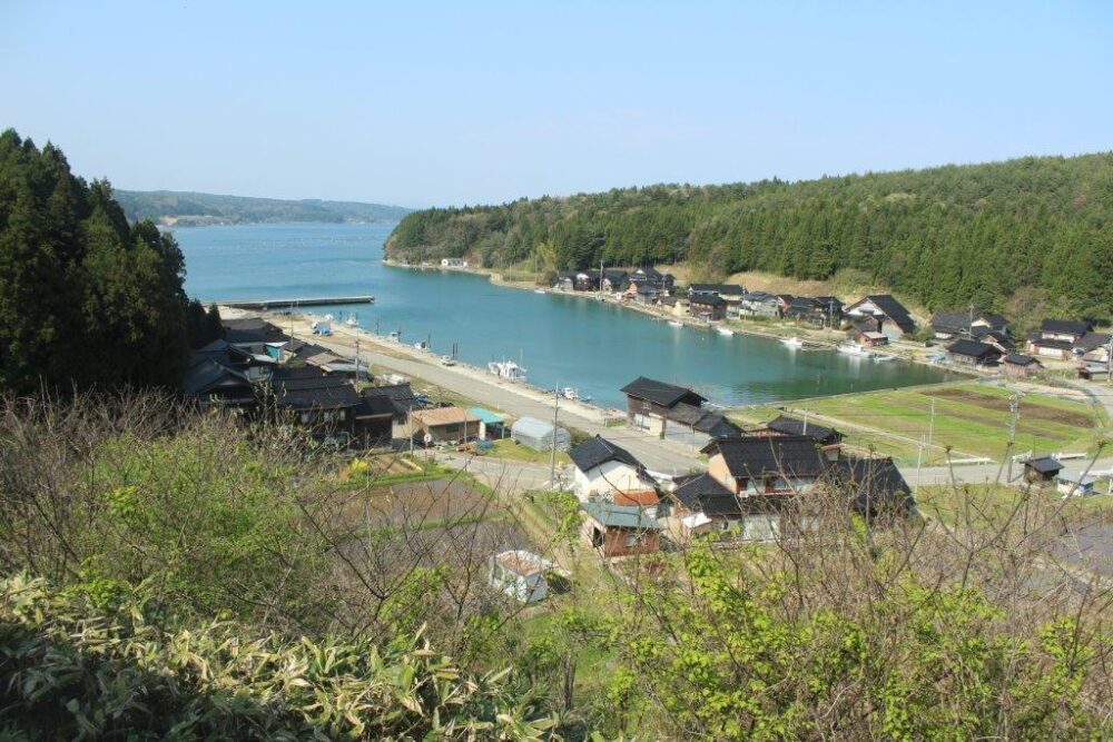里山里海号車窓からの景色