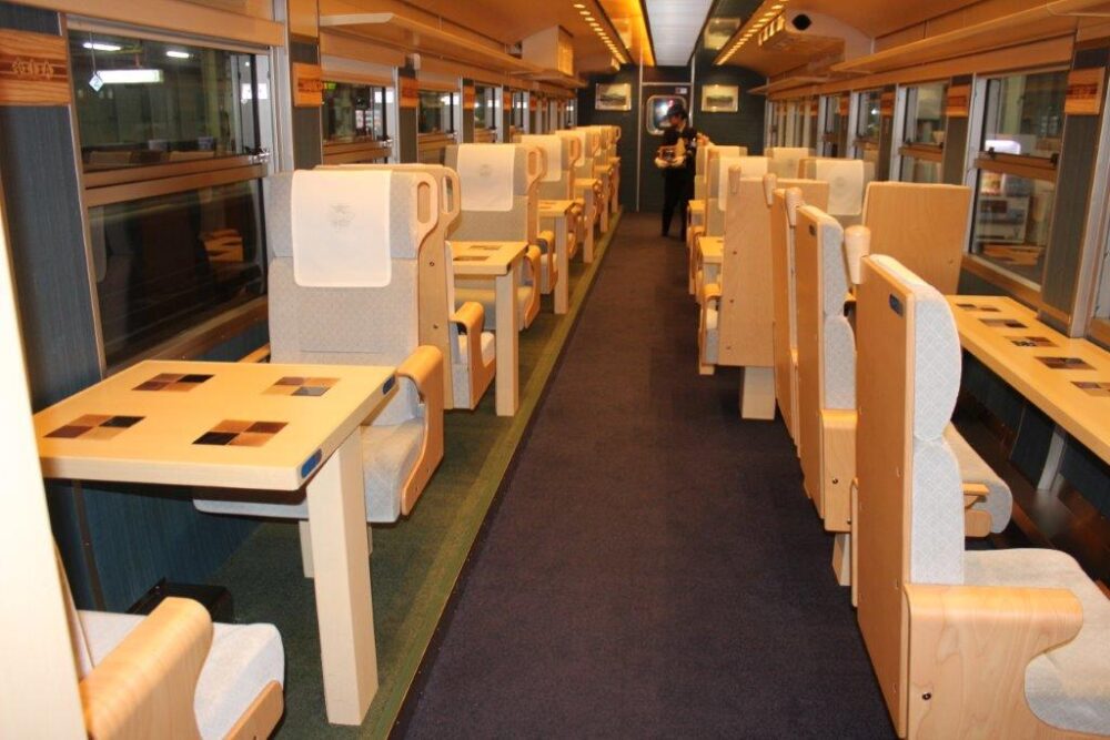 あめつち車内
