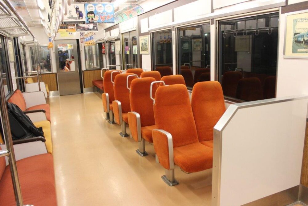 忍者電車車内