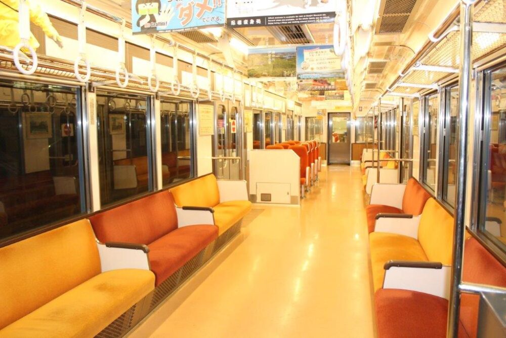 忍者電車車内