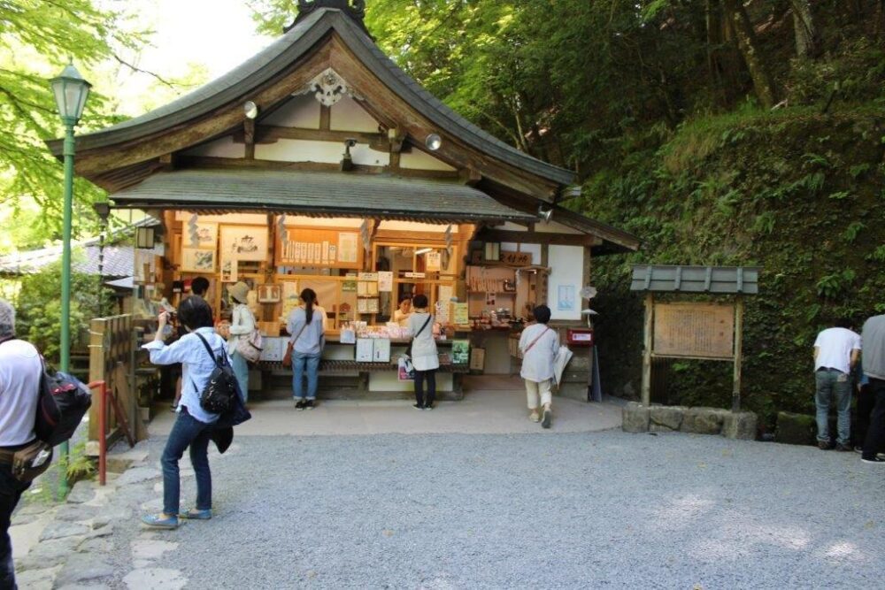 貴船神社