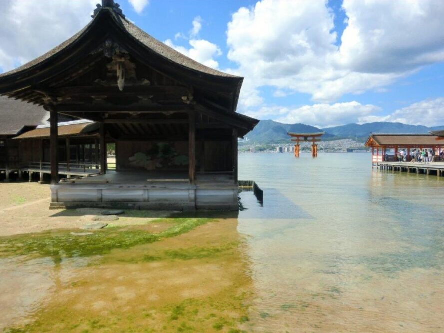 厳島神社