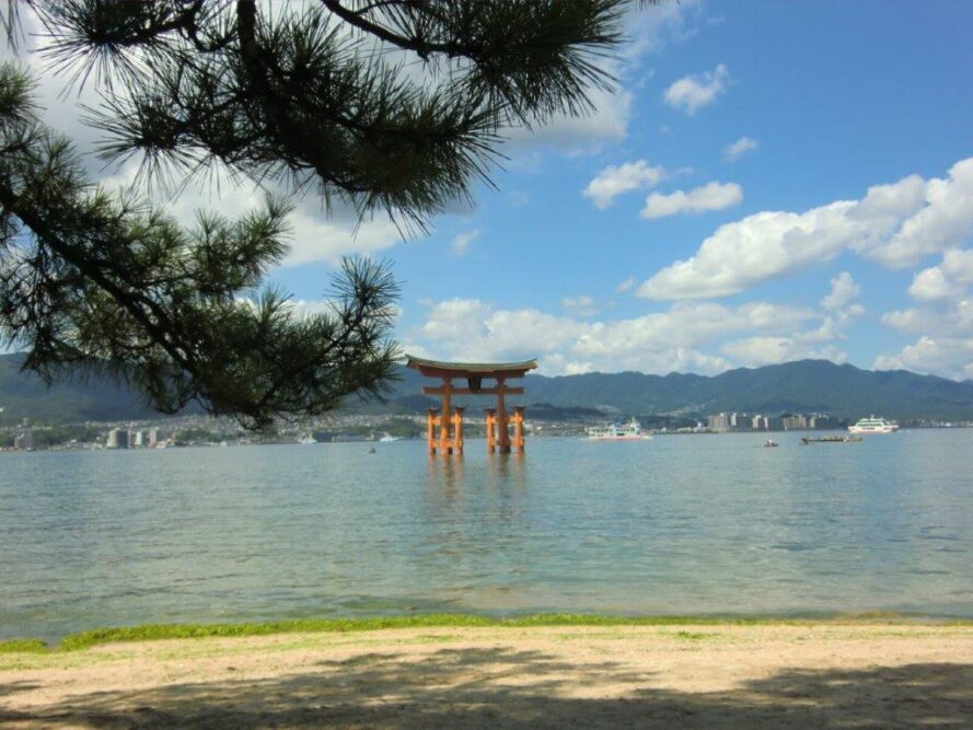 厳島神社